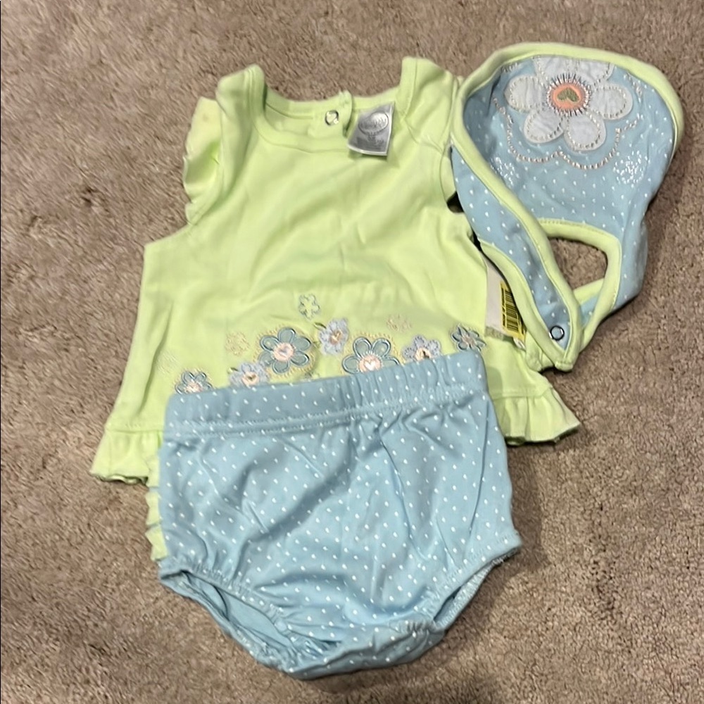 NWT Starting Out 3 piece newbornn outfit